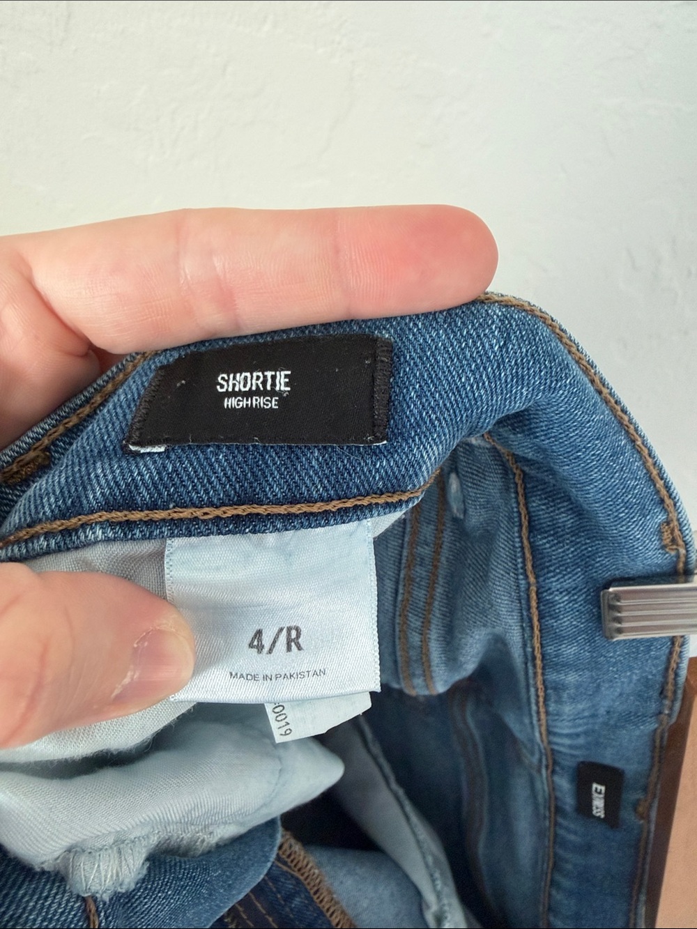 Express High Rise Shortie Short - Picture 6 of 6